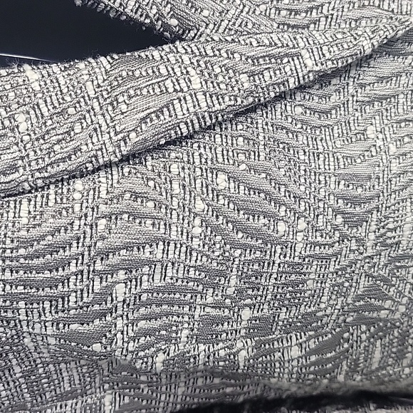 LAFAYETTE 148 New York Button Long Textured Metallic Jacket Size 6 - Picture 5 of 10